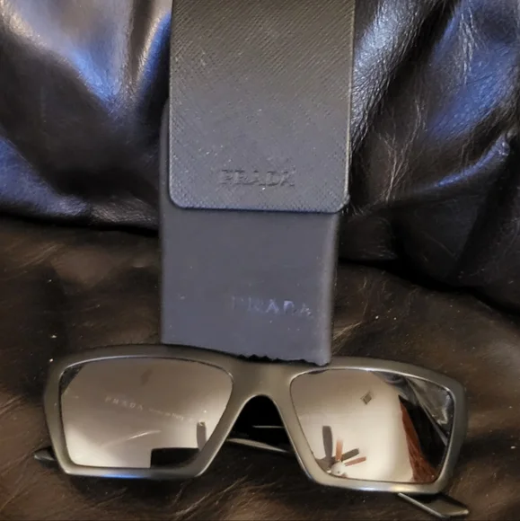 PRADA Women\'s Sunglasses,purchased in 2020 from Lencraffers Prada PR C07S Sunglasses | LensCrafters main image 4